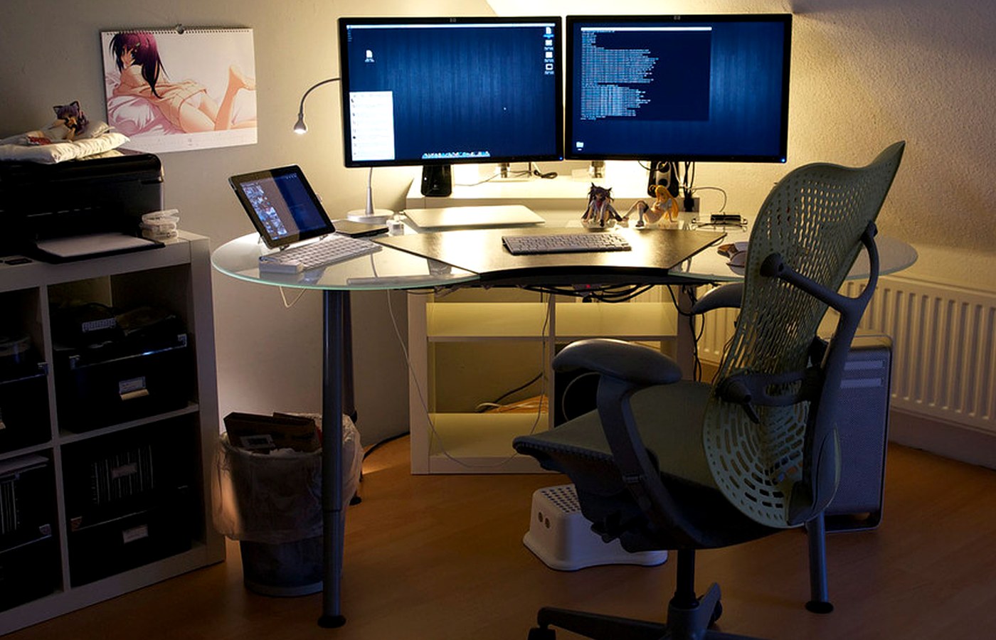 Real photo of home office desk photo for Home office energy checklist for people working from home