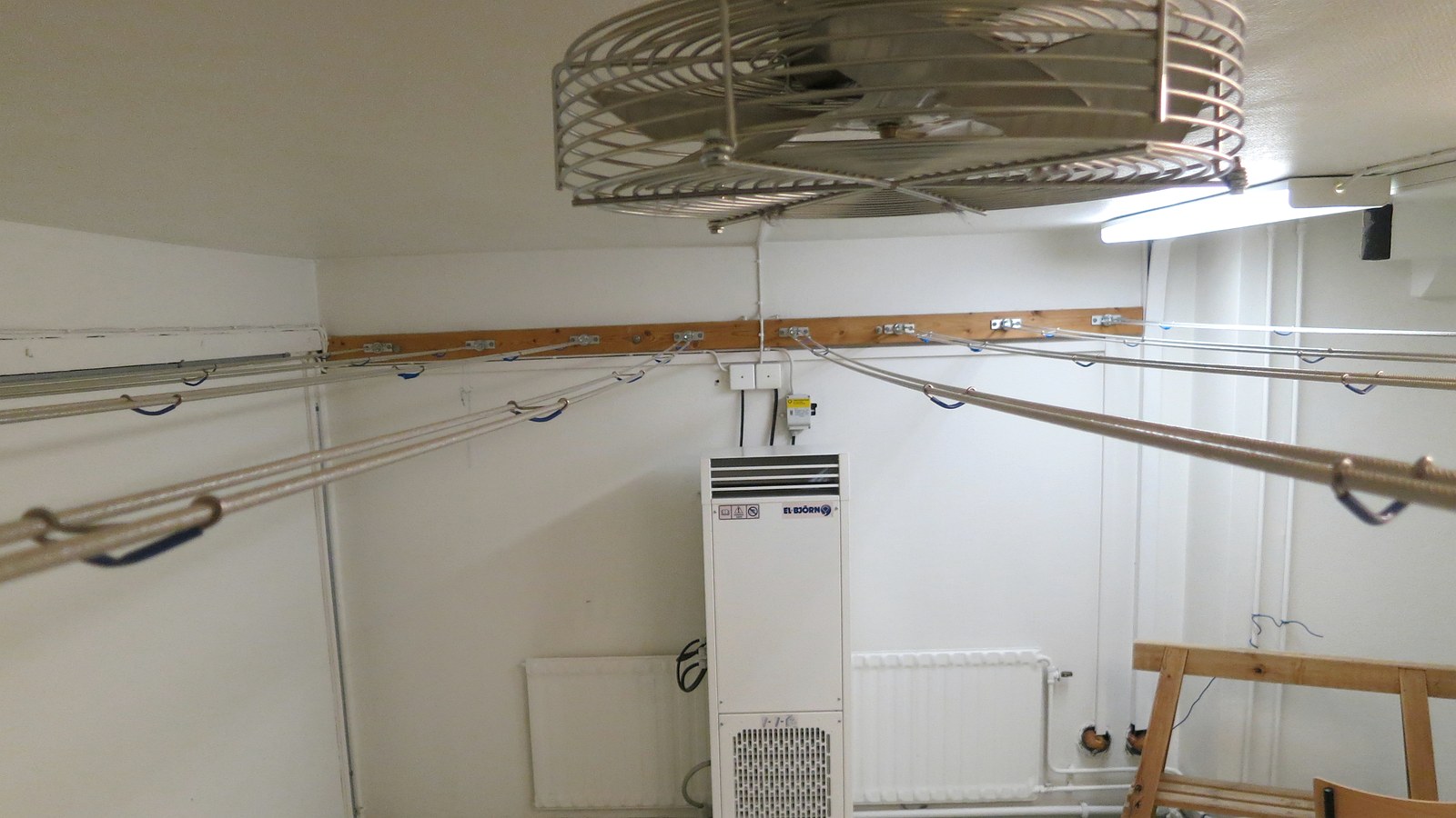 Home Current editorial image for Laundry drying indoors: ventilation and moisture checklist