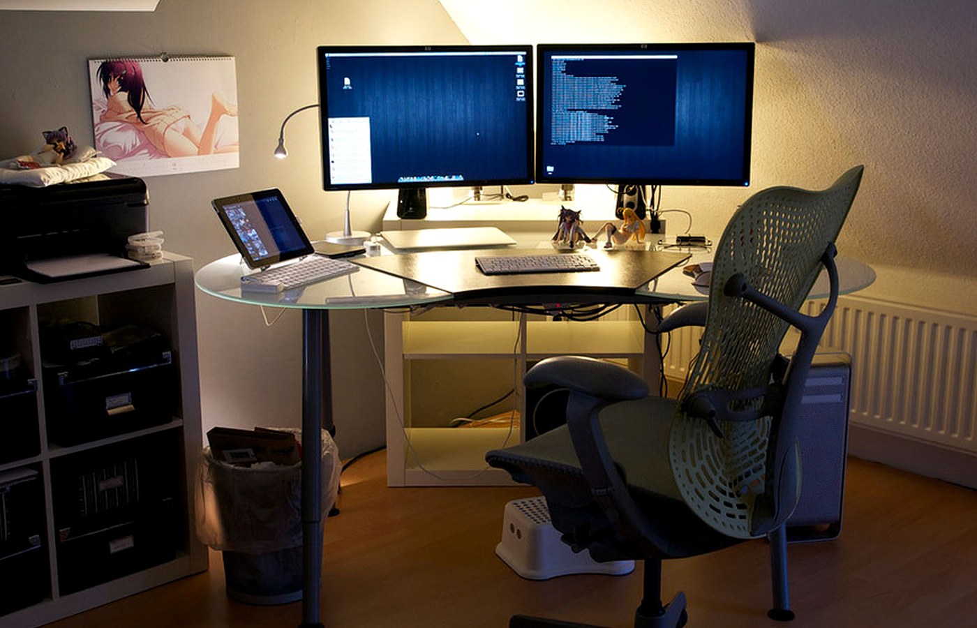 Real photo of home office desk photo for Small changes that make a home office less wasteful