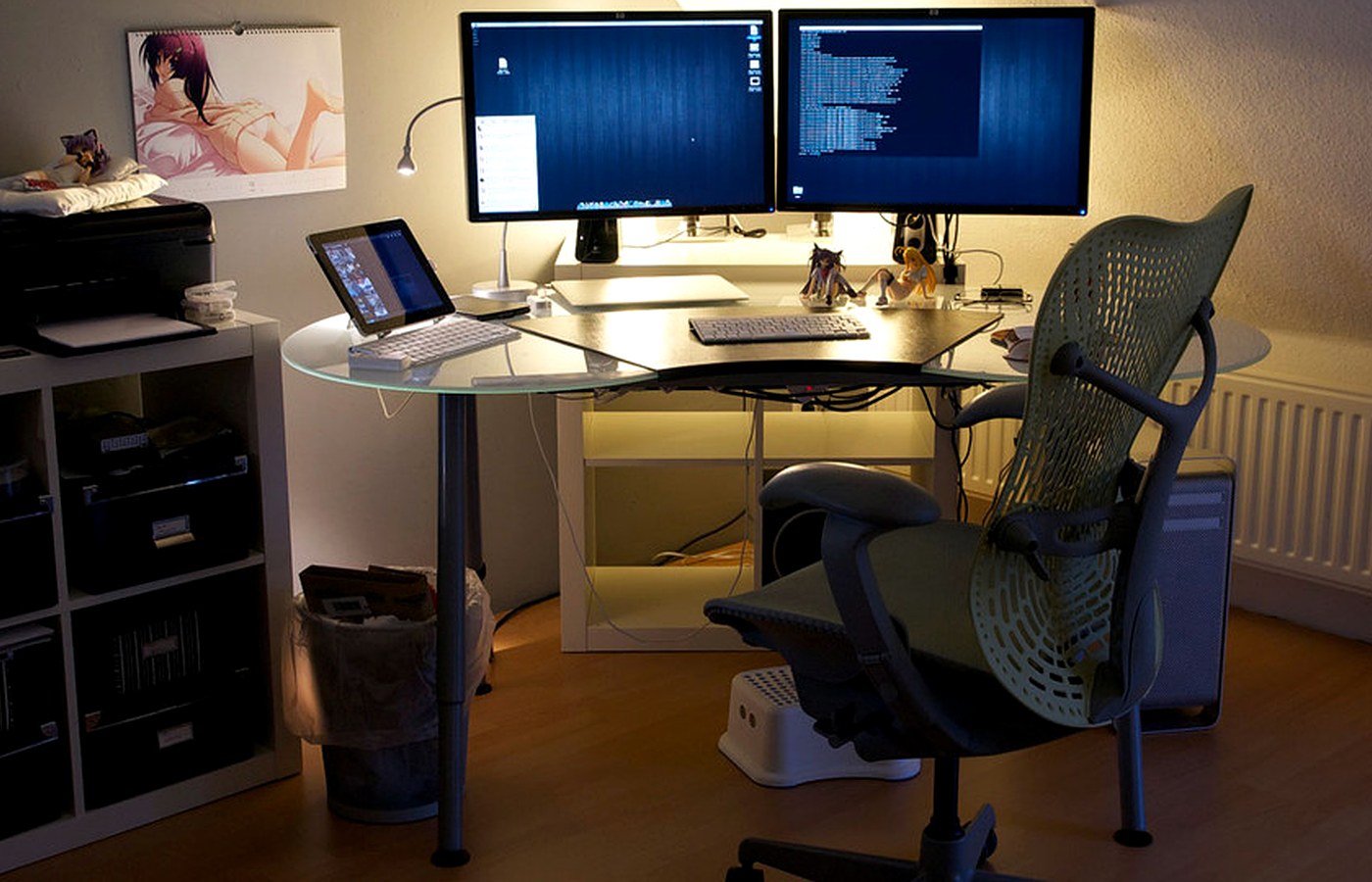 Real photo of home office desk photo for Small changes that make a home office less wasteful